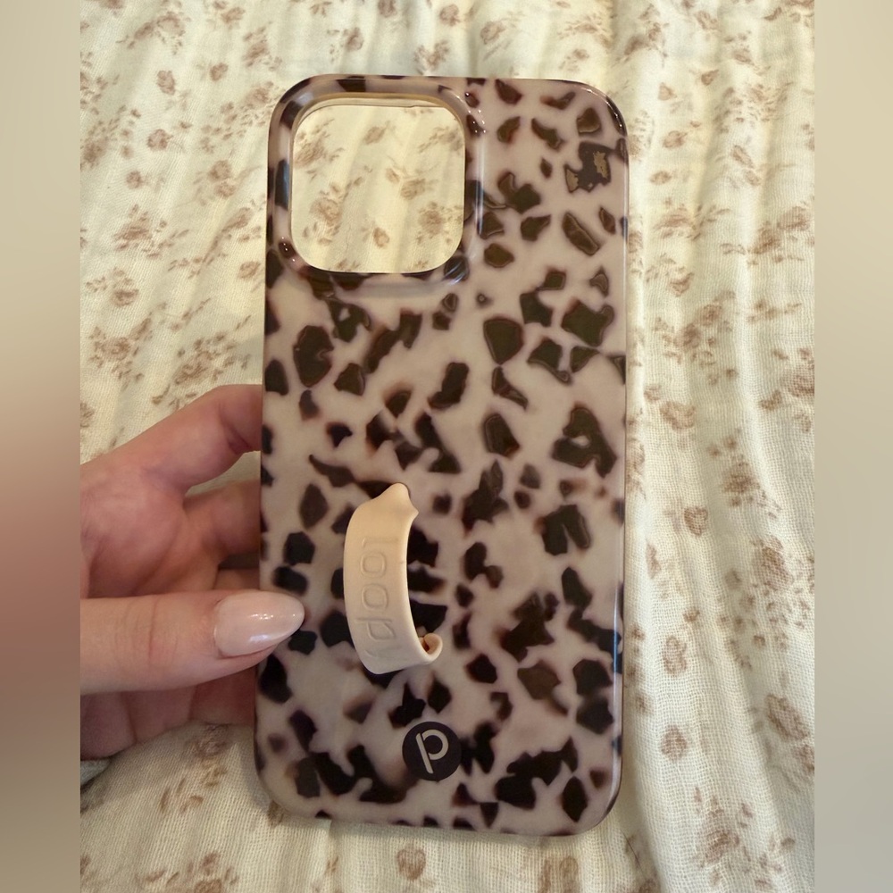 iPhone 16 pro max loopy case
